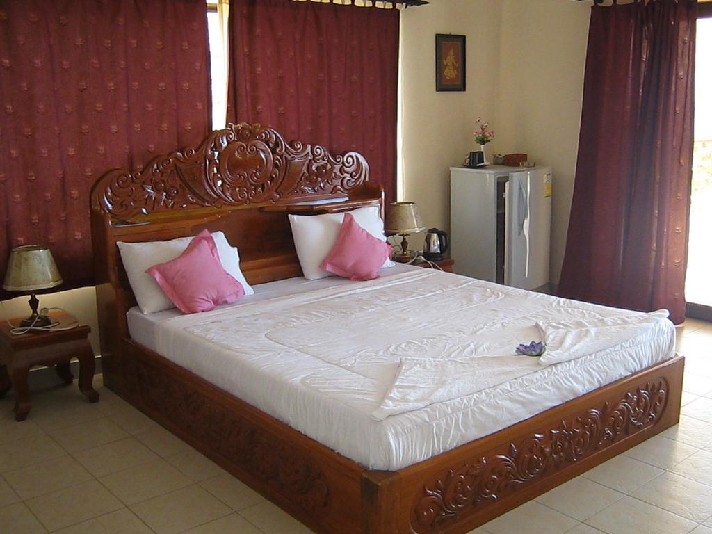 Golden Rooster Hotel Sihanoukville Habitación foto