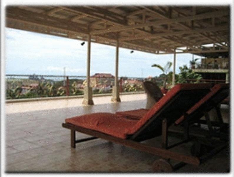Golden Rooster Hotel Sihanoukville Exterior foto